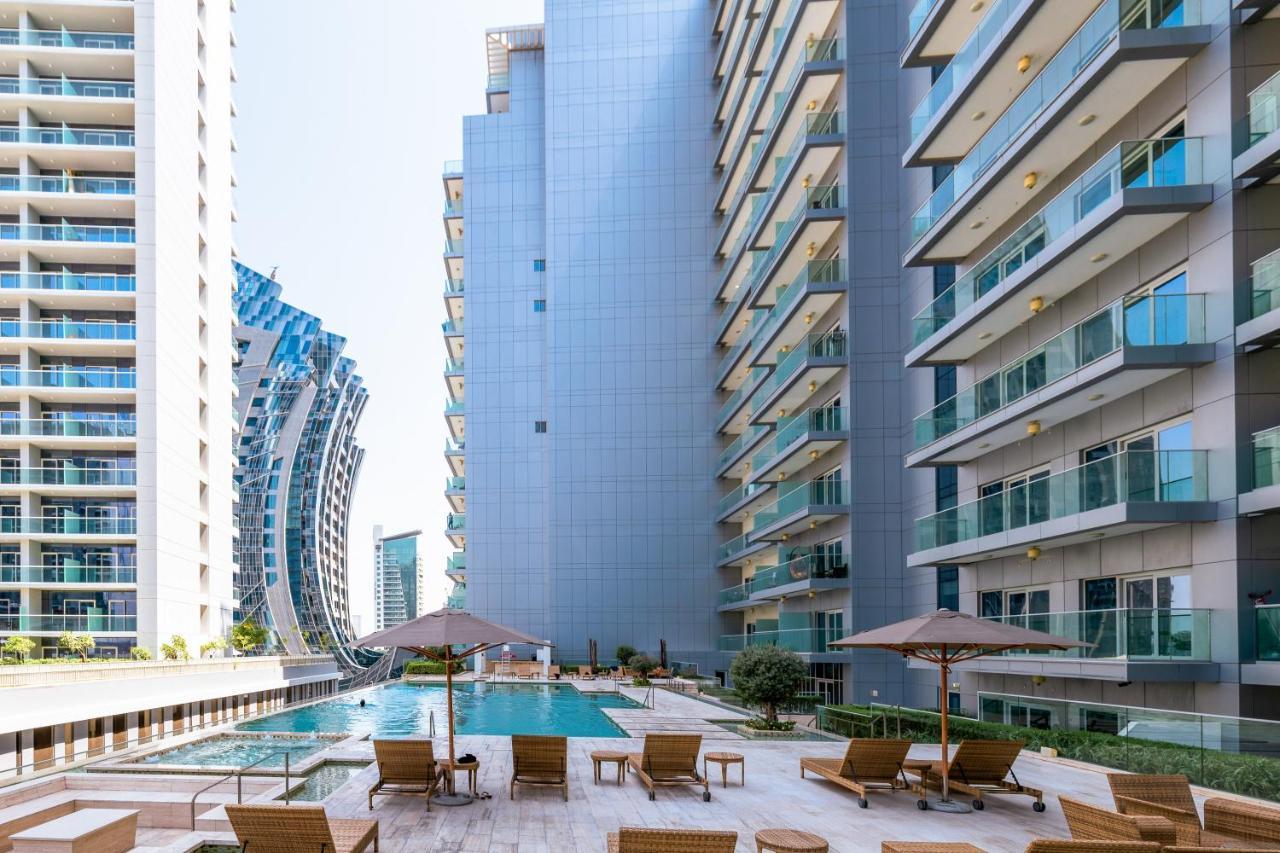 Stunning Studio Near Burj Khalifa دبي المظهر الخارجي الصورة